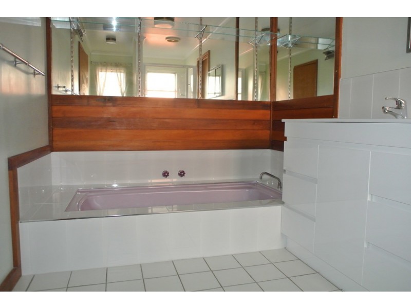 20a Esplanade, Wynyard TAS 7325