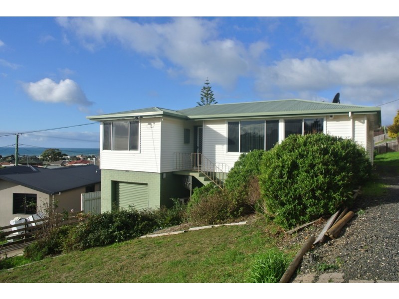 42 Arthur Street, Somerset TAS 7322