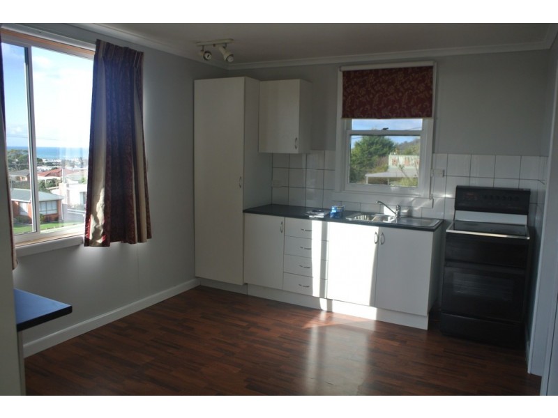 42 Arthur Street, Somerset TAS 7322