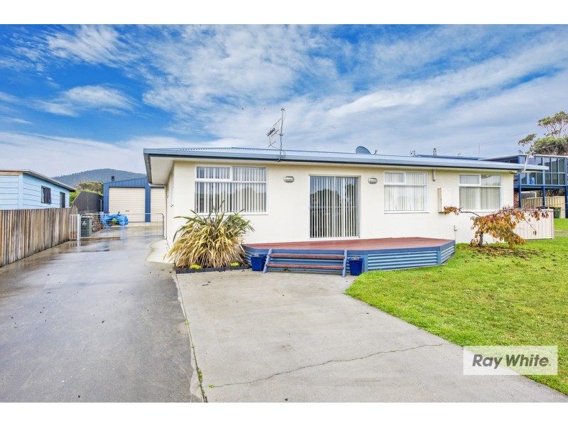 74 Irby Boulevard, Sisters Beach TAS 7321