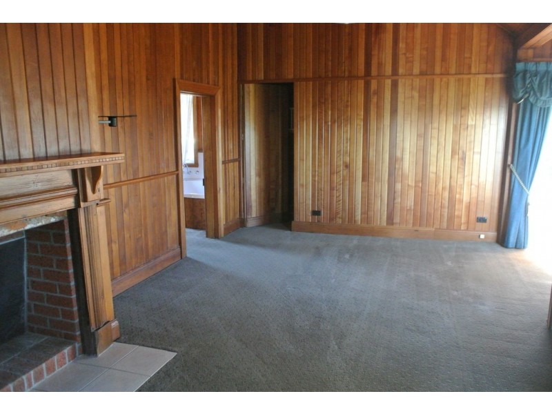 18 Scarfe Street, Camdale TAS 7320