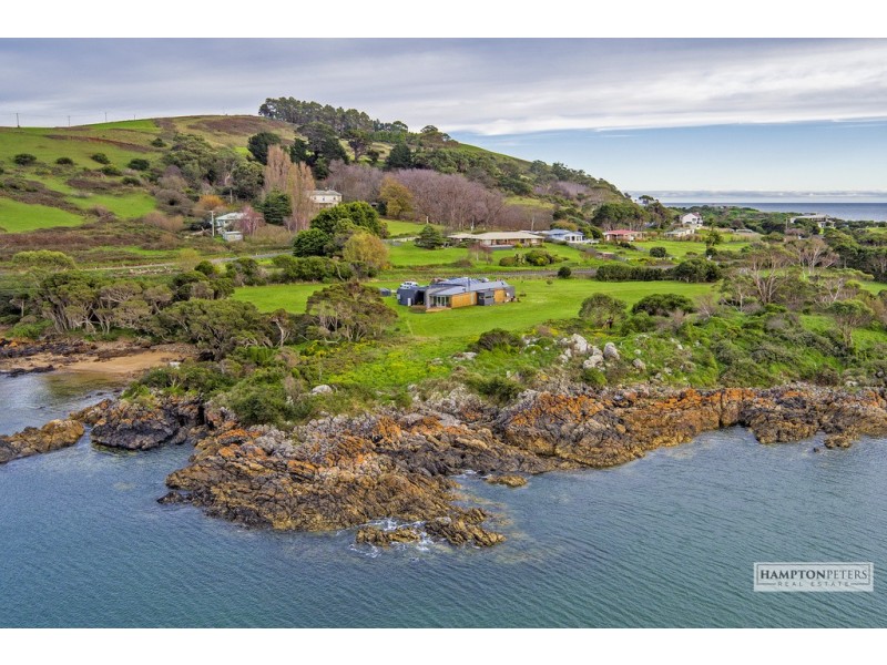 408 Penguin Road, West Ulverstone TAS 7315