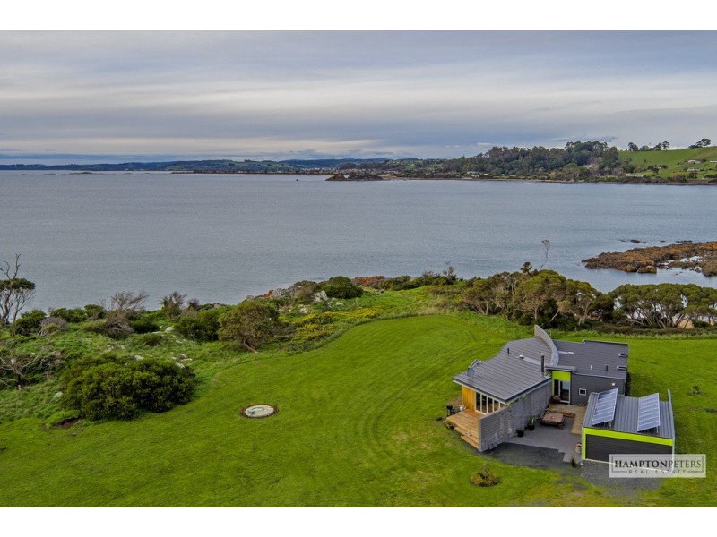 408 Penguin Road, West Ulverstone TAS 7315