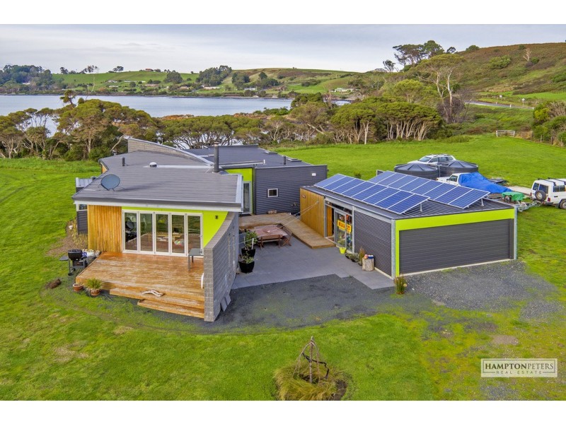 408 Penguin Road, West Ulverstone TAS 7315