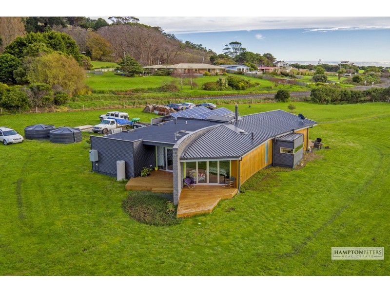 408 Penguin Road, West Ulverstone TAS 7315