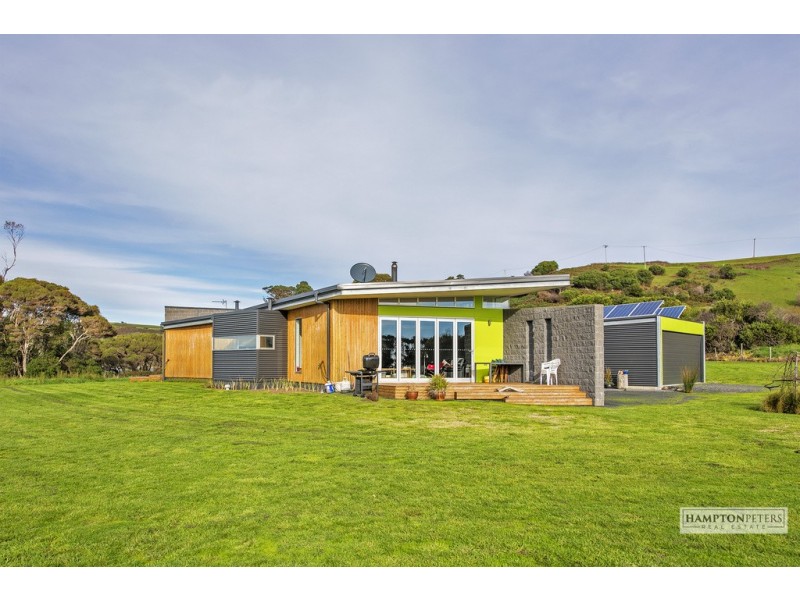 408 Penguin Road, West Ulverstone TAS 7315