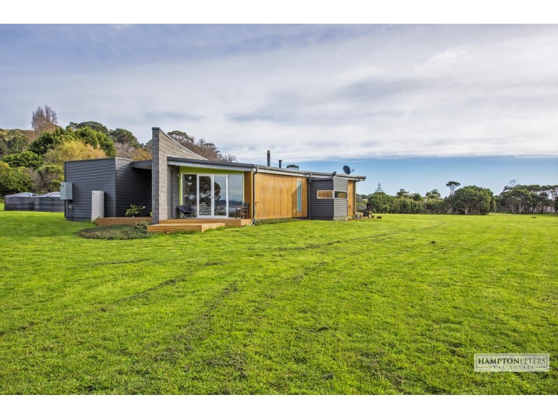 408 Penguin Road, West Ulverstone TAS 7315
