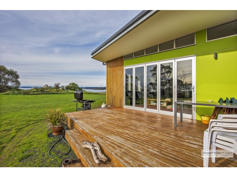 408 Penguin Road, West Ulverstone TAS 7315