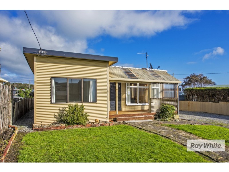 2 Dunn Street, Crayfish Creek TAS 7321