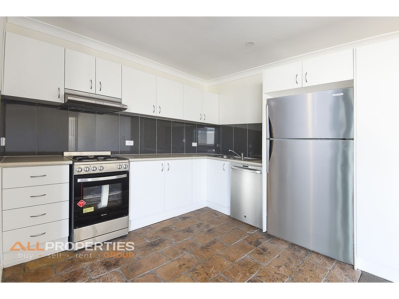 1/13 Spruce Street, Loganlea QLD 4131