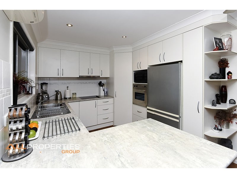 5 Scoresby Street, Mount Warren Park QLD 4207