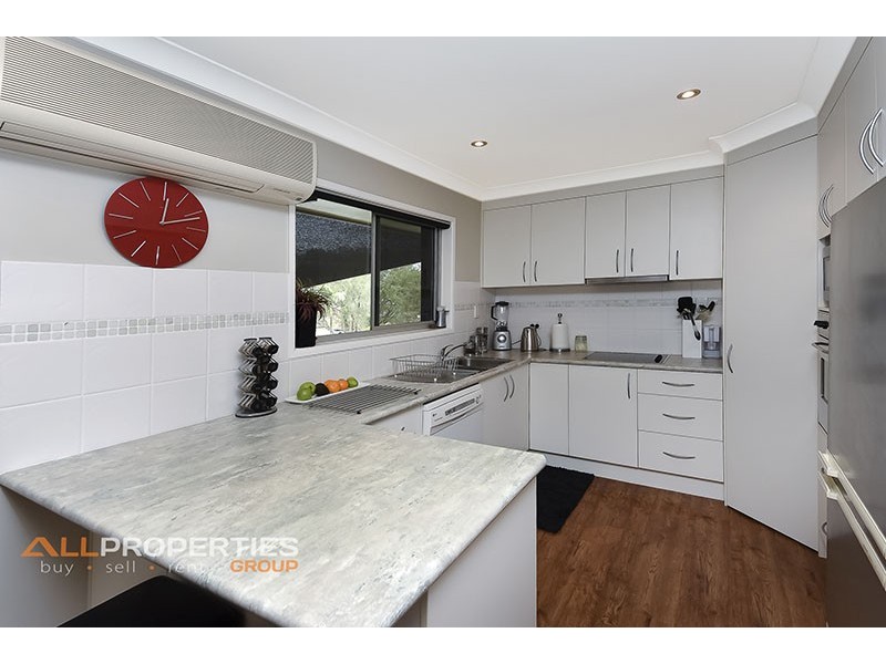 5 Scoresby Street, Mount Warren Park QLD 4207