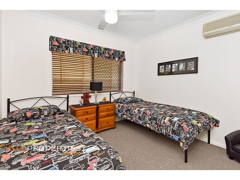 5 Scoresby Street, Mount Warren Park QLD 4207