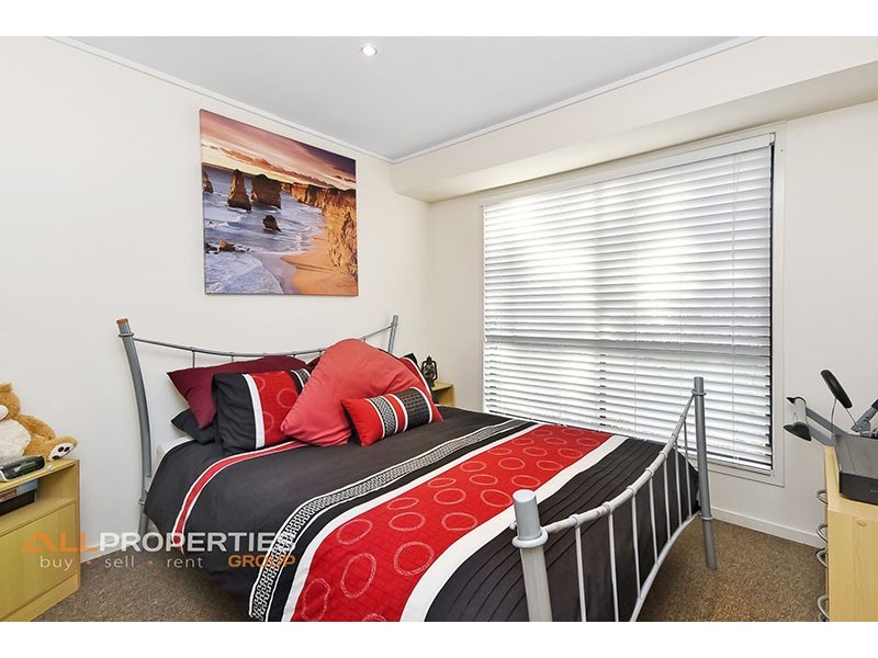 40 Overland Drive, Edens Landing QLD 4207