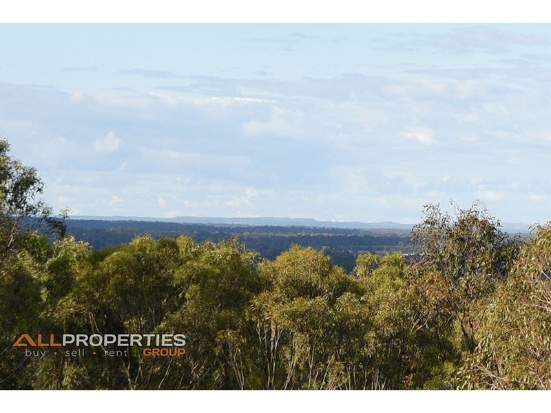 40 Overland Drive, Edens Landing QLD 4207