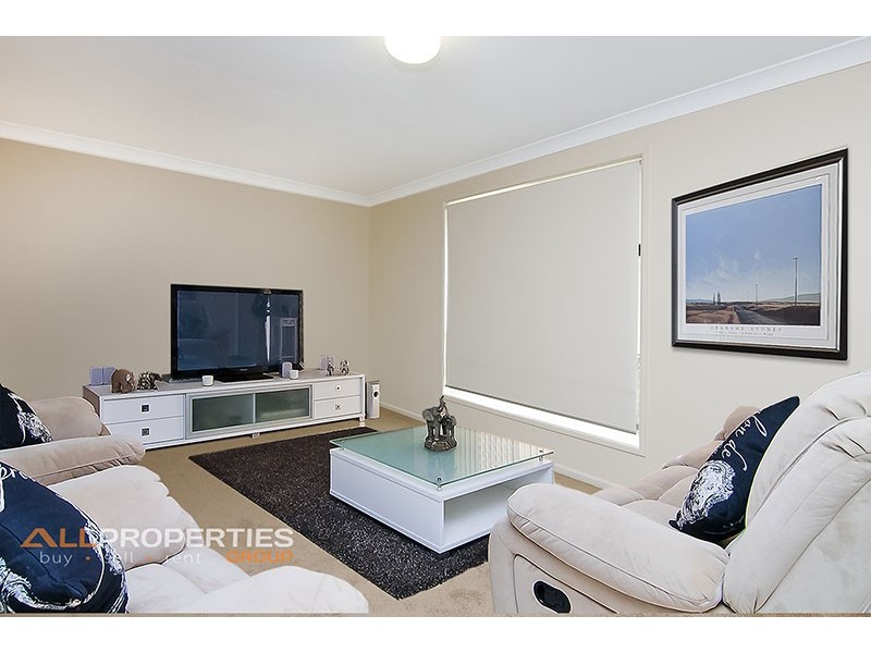 6 Matang Place, Tanah Merah QLD 4128