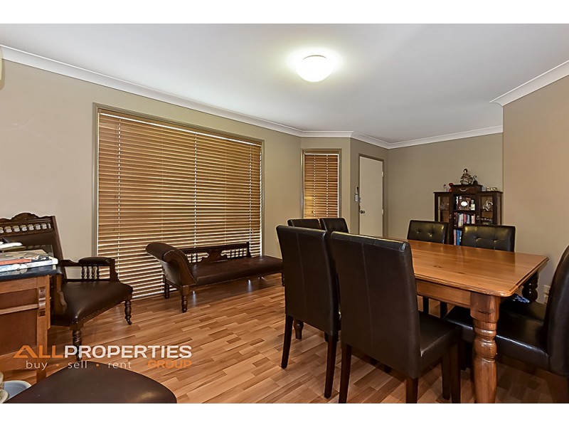 25 Madau Street, Mansfield QLD 4122