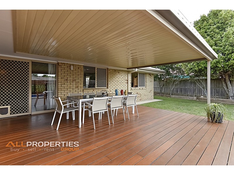 25 Madau Street, Mansfield QLD 4122