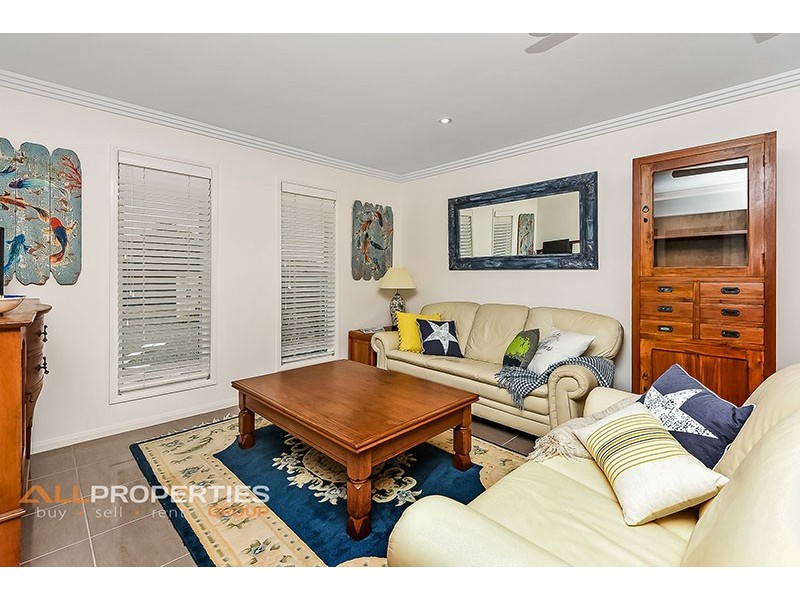 27 Torrens Street, Waterford West QLD 4133