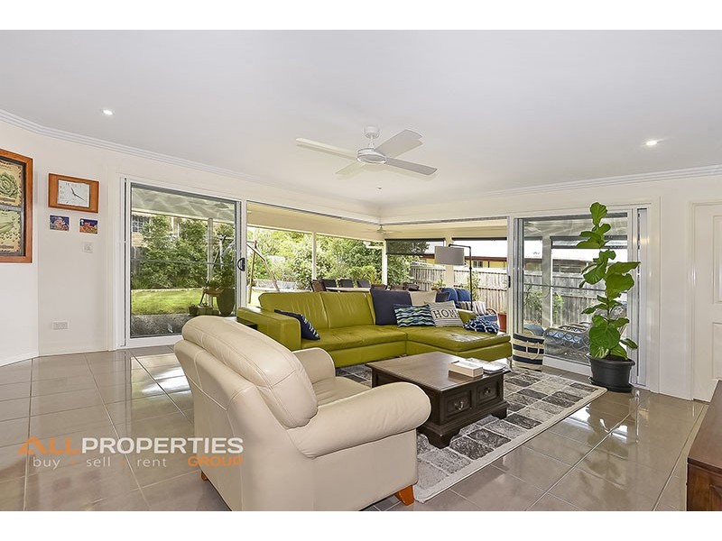 27 Torrens Street, Waterford West QLD 4133