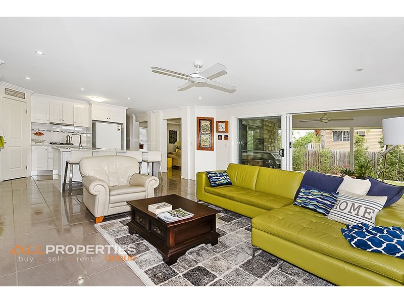 27 Torrens Street, Waterford West QLD 4133