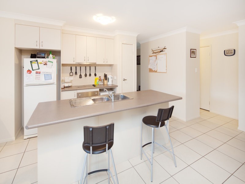 42 Pinelands Street, Loganlea QLD 4131