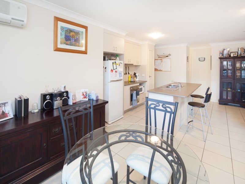 42 Pinelands Street, Loganlea QLD 4131