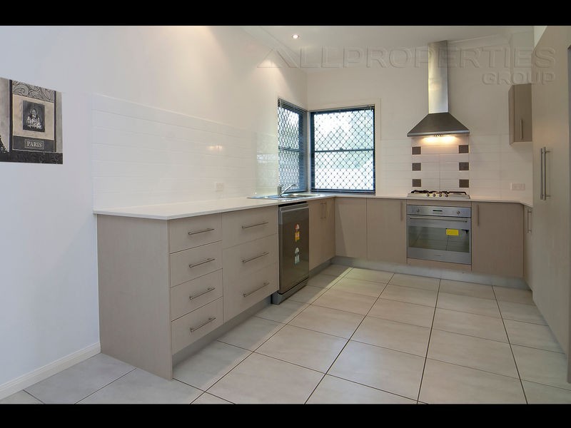 69 Sunningdale Drive, Redland Bay QLD 4165