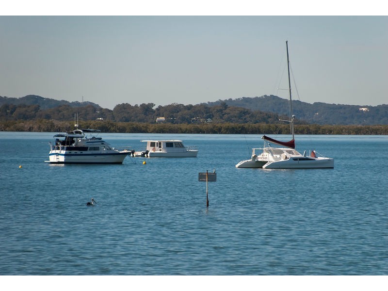 69 Sunningdale Drive, Redland Bay QLD 4165