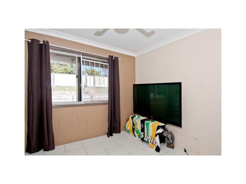 8 Sirus Street, Eagleby QLD 4207