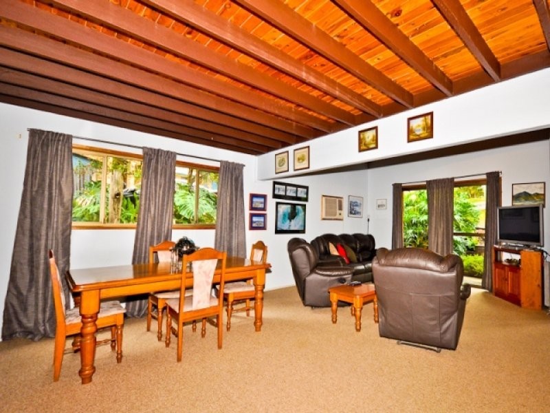 8 Maltaroo Court, Shailer Park QLD 4128