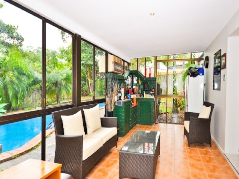 8 Maltaroo Court, Shailer Park QLD 4128
