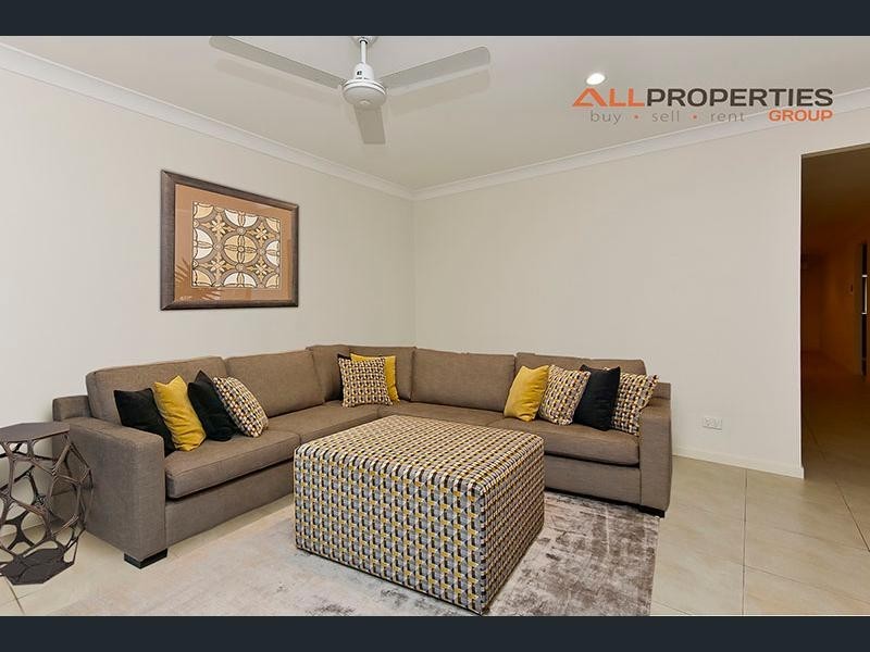 1/15 Tranquillity Circle, Brassall QLD 4305