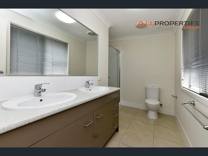 1/15 Tranquillity Circle, Brassall QLD 4305