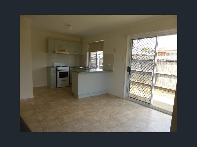 5 Murray Place, Eagleby QLD 4207