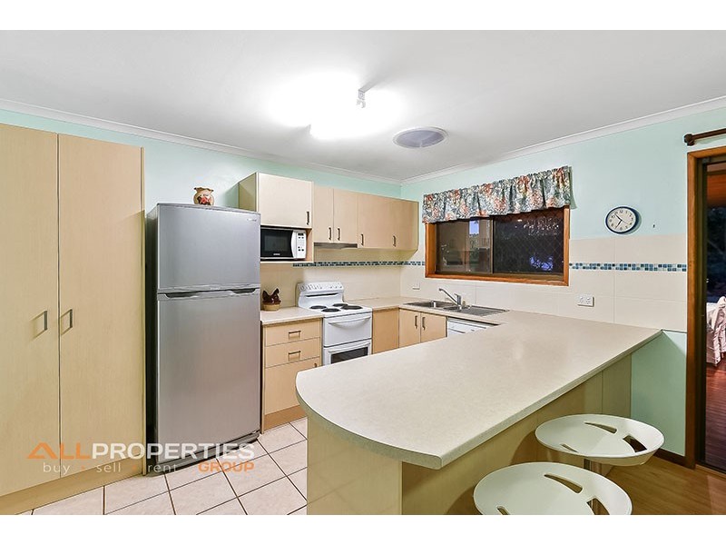 9-11 Omaru Street, Loganholme QLD 4129