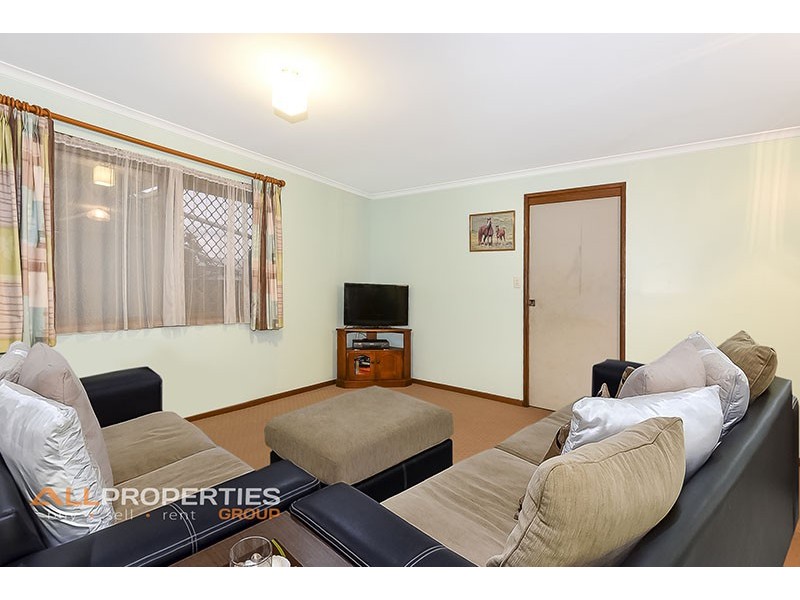 9-11 Omaru Street, Loganholme QLD 4129