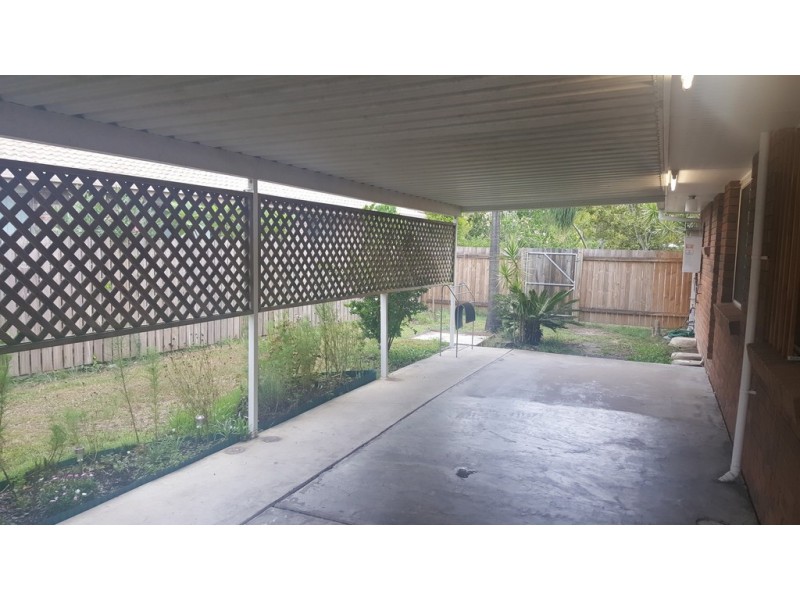 54 Pinelands Street, Loganlea QLD 4131