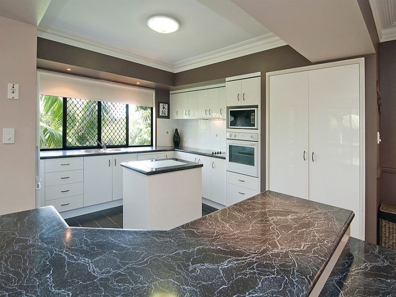 3 Moffatt Place, Edens Landing QLD 4207