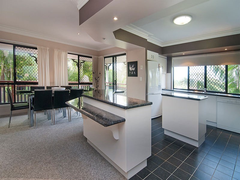 3 Moffatt Place, Edens Landing QLD 4207