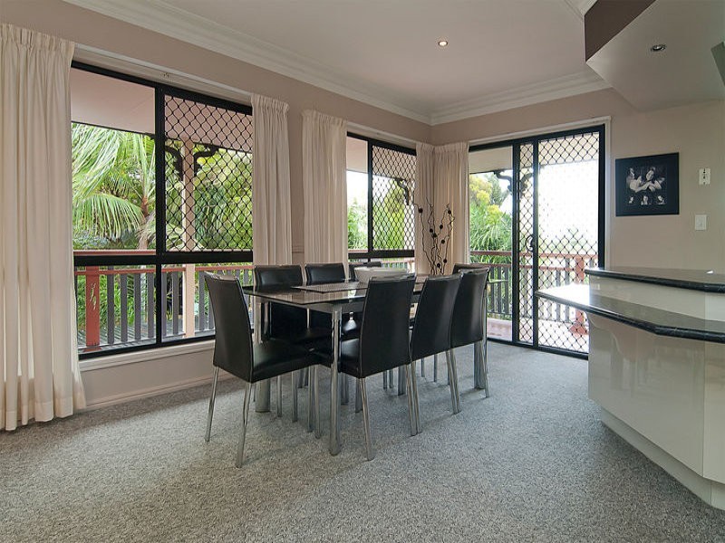 3 Moffatt Place, Edens Landing QLD 4207