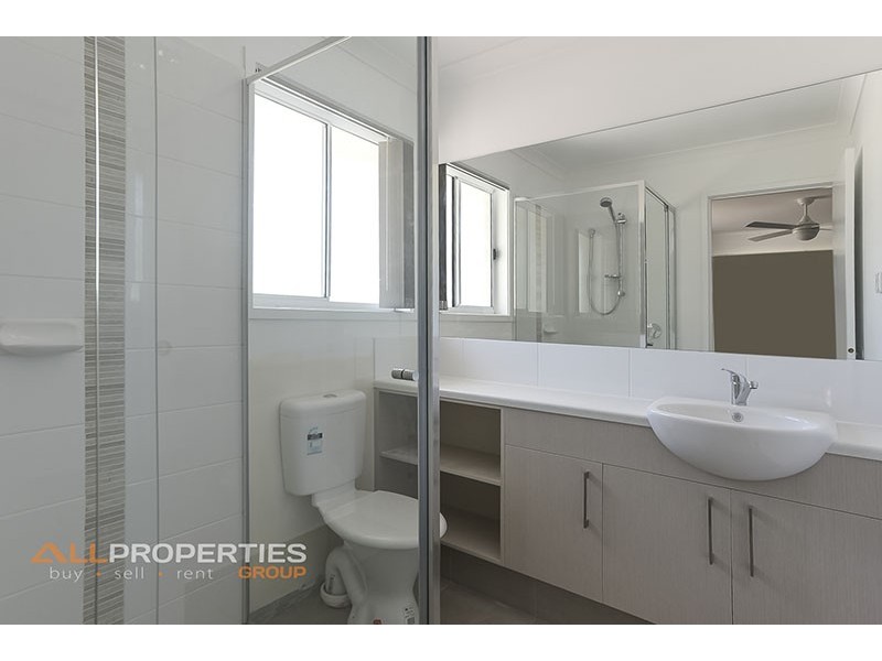 1A 41 Evergreen Avenue, Loganlea QLD 4131