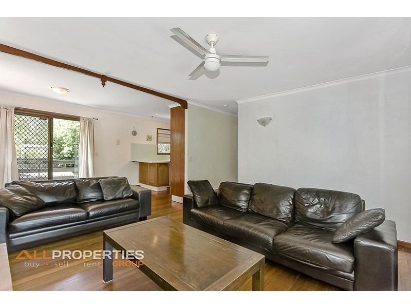 10 Leslie Parade, Slacks Creek QLD 4127