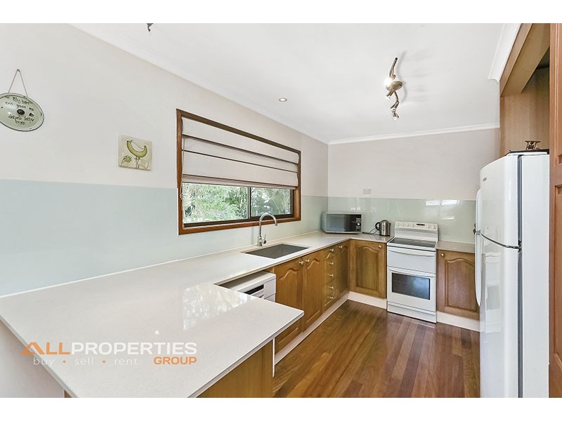 10 Leslie Parade, Slacks Creek QLD 4127