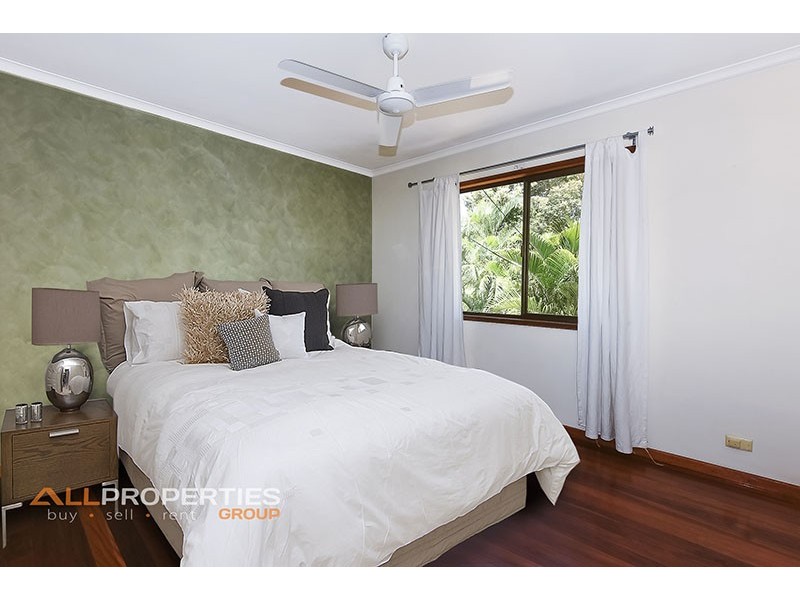 10 Leslie Parade, Slacks Creek QLD 4127
