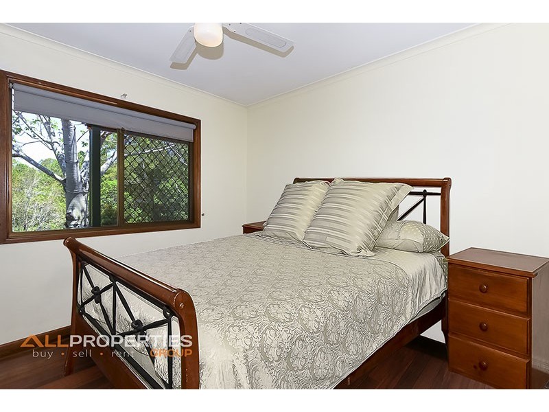 10 Leslie Parade, Slacks Creek QLD 4127