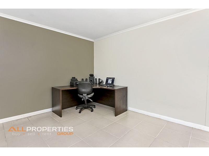 10 Leslie Parade, Slacks Creek QLD 4127