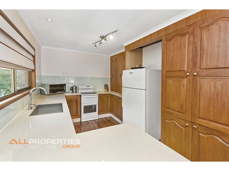 10 Leslie Parade, Slacks Creek QLD 4127