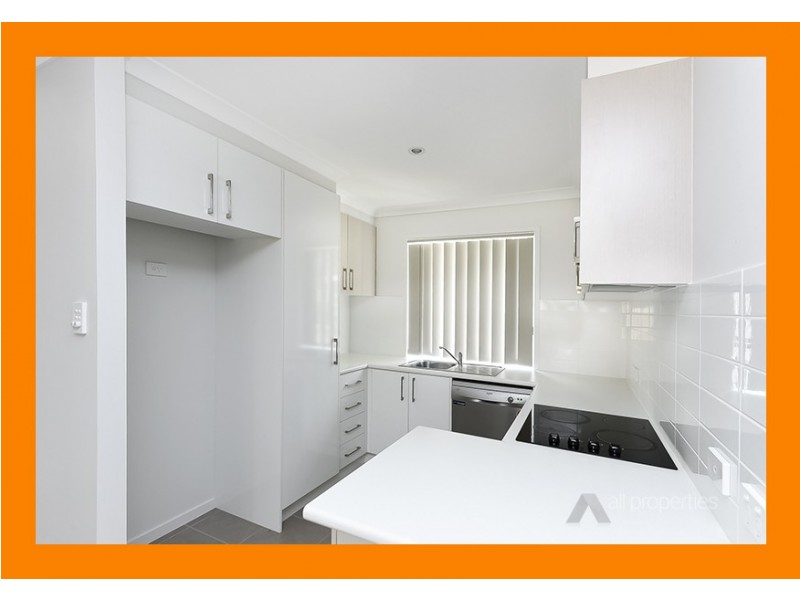 2/11 Spruce Street, Loganlea QLD 4131