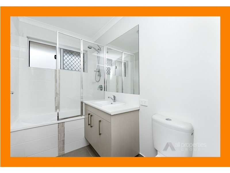 2/11 Spruce Street, Loganlea QLD 4131